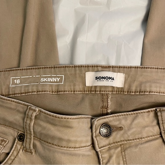 ๐ผ Bundle 2 for $20 ๐ผ Sonoma Khaki Skinny Jeans - Picture 2 of 9